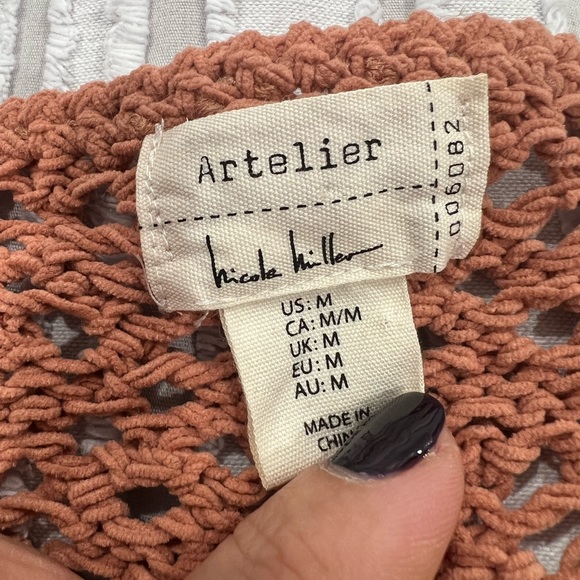 Nicole Miller Artelier Open Knit Crochet Pullover Sweater - Size Medium - Picture 2 of 3